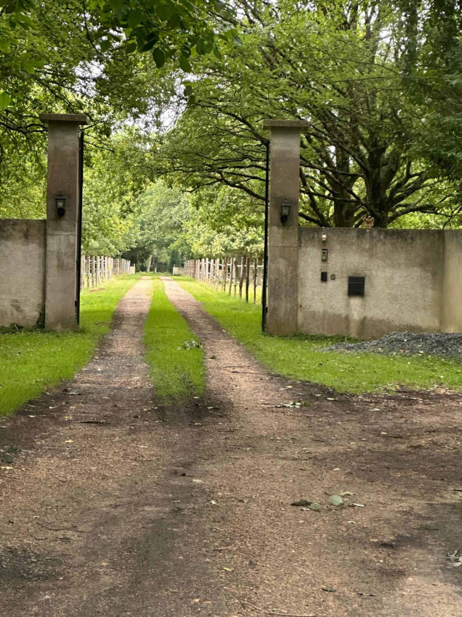 Gite La Grande Racinaie Cre-sur-Loir Exterior foto
